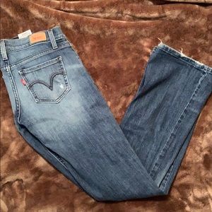 Levi’s 524 jeans too superlow